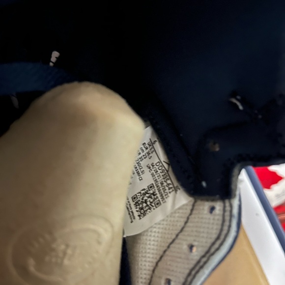 Air Jordan 1 Atmosphere - Picture 6 of 8